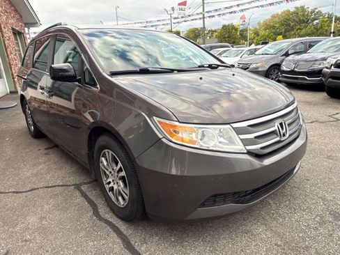 Used 2012 Honda Odyssey EX image 3