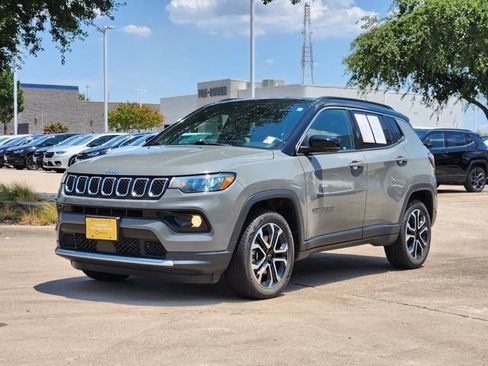 Certified 2024 Jeep Compass Limited AWD/4WD image 3