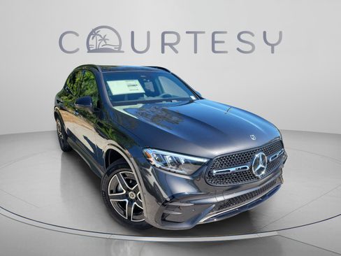 Certified 2026 Mercedes-Benz GLC 300 4MATIC image 5