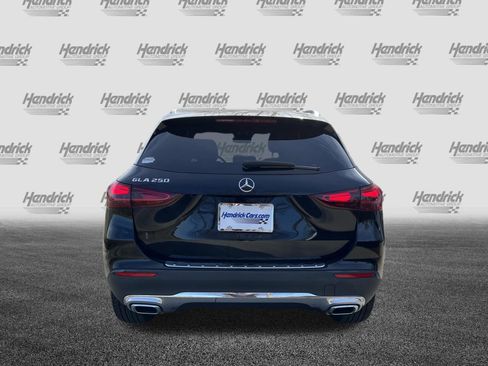 Used 2025 Mercedes-Benz GLA 250 image 8
