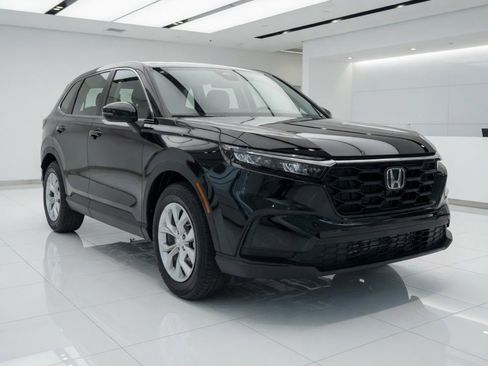 Used 2024 Honda CR-V LX image 3