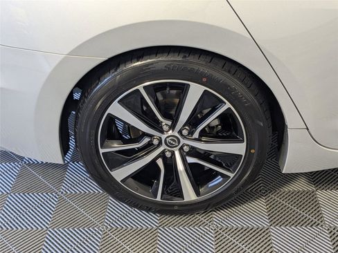 Used 2023 Nissan Maxima SV w/ Floor Mat Group image 27