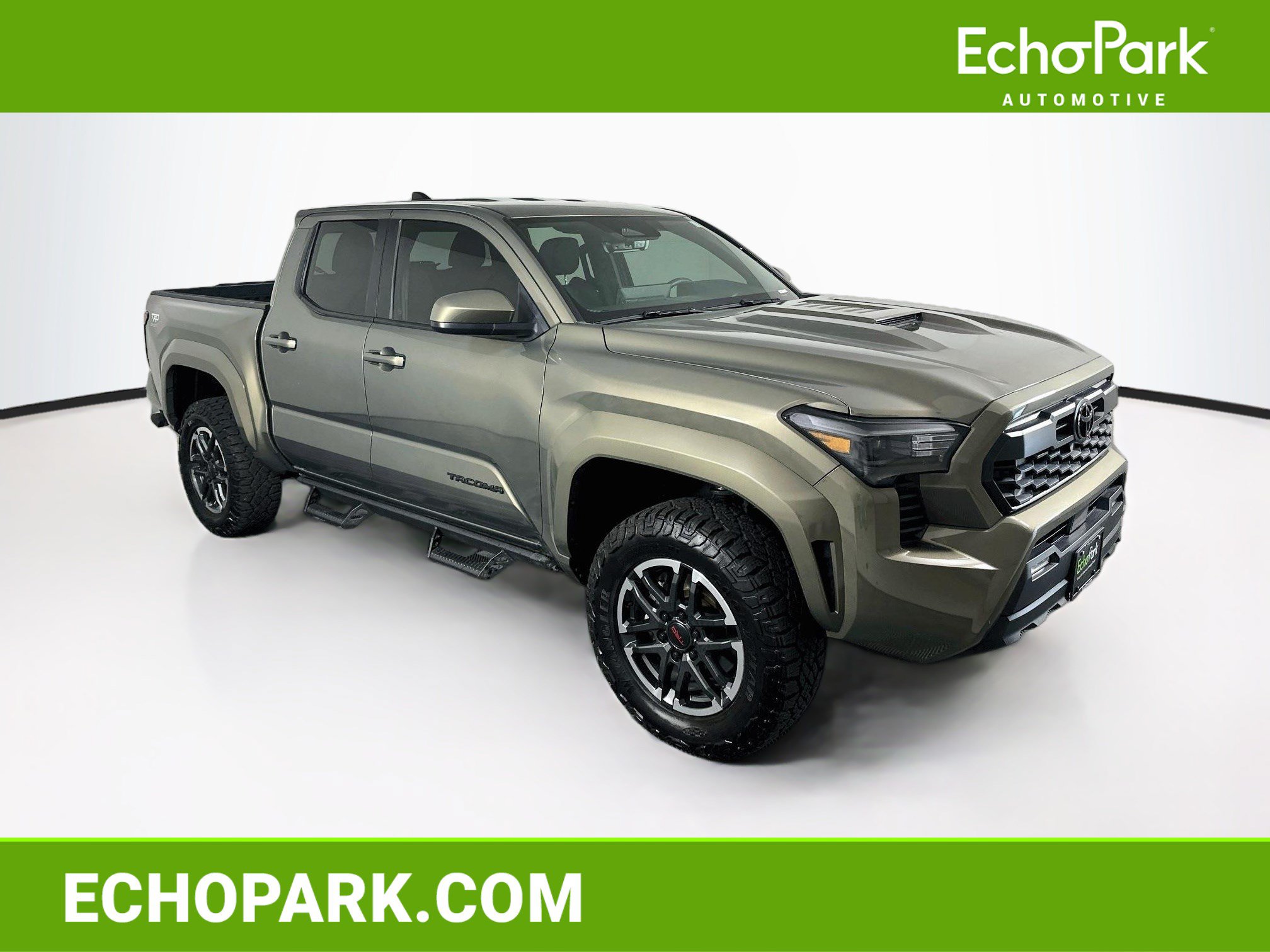 Used 2025 Toyota Tacoma TRD Sport AWD/4WD image 1