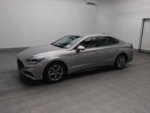 Used 2023 Hyundai Sonata SEL w/ Cargo Package image 2