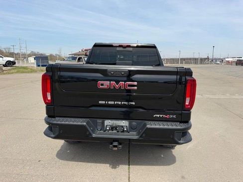 Used 2023 GMC Sierra 1500 AT4X AWD/4WD image 4