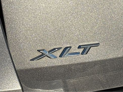 Used 2022 Ford Explorer XLT w/ Equipment Group 202A image 24