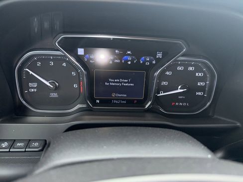 Used 2020 GMC Sierra 1500 AT4 w/ AT4 Premium Package AWD/4WD image 6