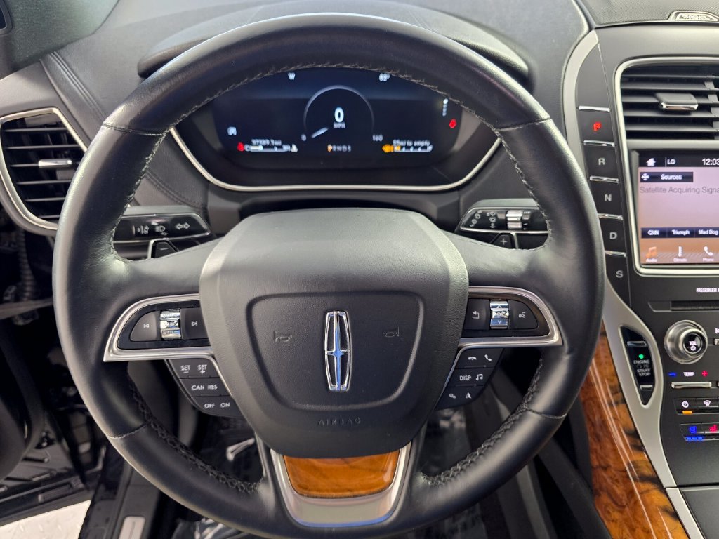 Used 2019 Lincoln Nautilus Reserve AWD/4WD image 18