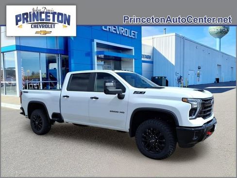 New 2026 Chevrolet Silverado 3500 LT image 1