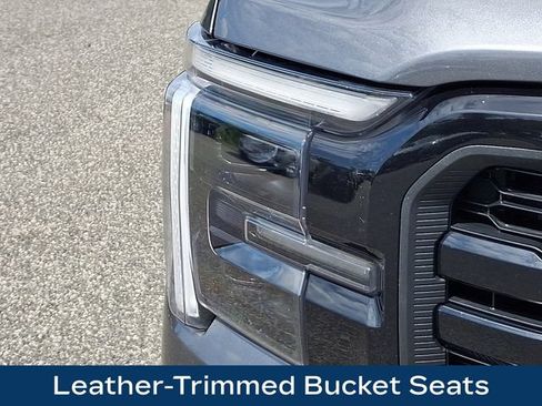 Used 2024 Ford F150 Lariat w/ Equipment Group 502A High AWD/4WD image 30