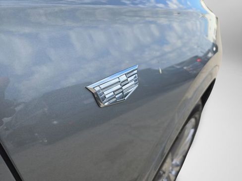 Used 2024 Cadillac XT6 Premium Luxury AWD/4WD image 41