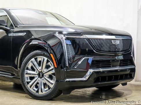 New 2026 Cadillac Escalade IQ Luxury 1 w/ LPO, Radiant Package image 2