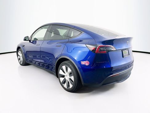 Used 2024 Tesla Model Y Long Range AWD/4WD image 5