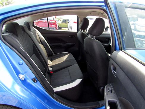 Used 2021 Nissan Versa SV image 18