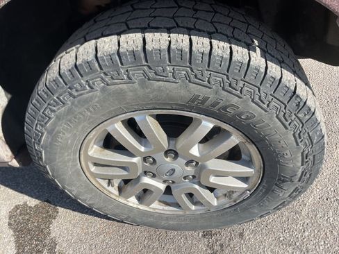 Used 2012 Ford Expedition EL Limited image 12