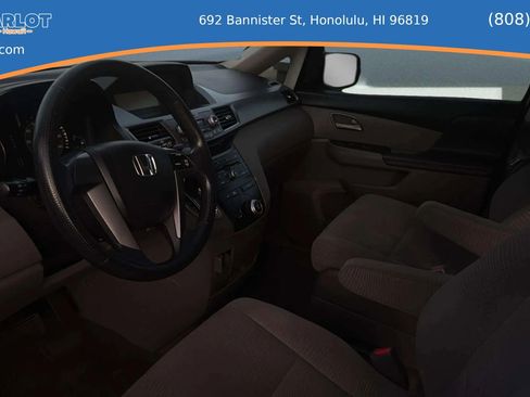 Used 2014 Honda Odyssey EX image 17