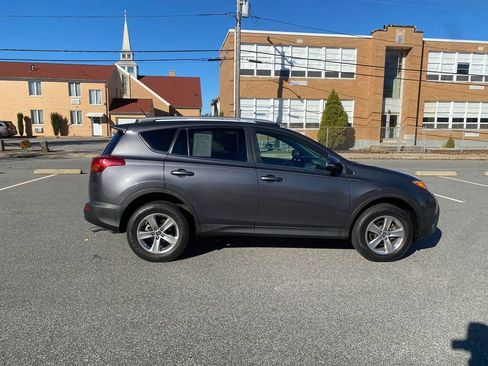 Used 2015 Toyota RAV4 XLE image 4
