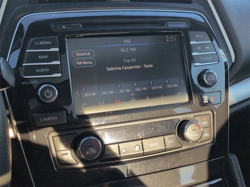 Used 2022 Nissan Maxima SL image 12