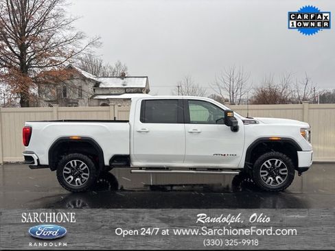 Used 2022 GMC Sierra 2500 AT4 image 1