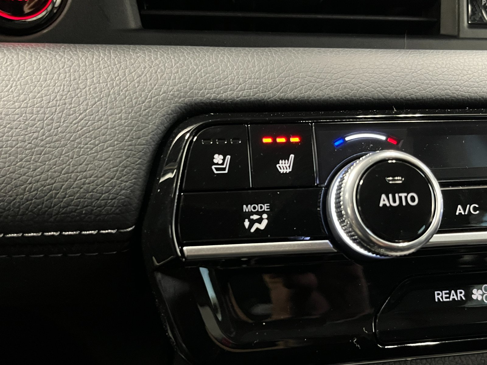 New 2026 Honda Pilot Elite image 18
