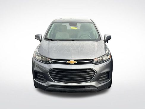 Used 2020 Chevrolet Trax LS FWD image 3