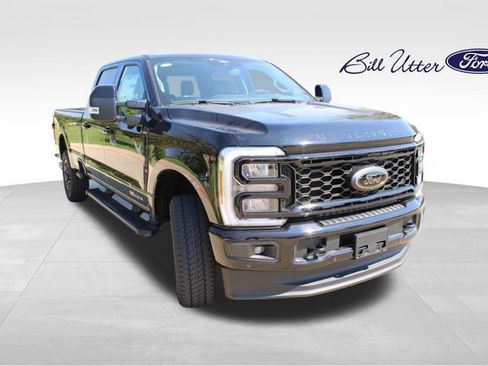 New 2026 Ford F350 Lariat w/ Black Appearance Package image 2