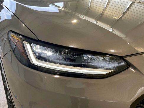 Used 2025 Honda HR-V Sport image 28