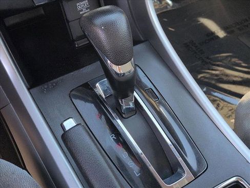 Used 2013 Honda Accord LX image 12