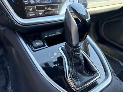 Certified 2025 Subaru Outback Premium image 20