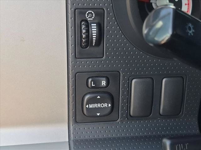 Used 2007 Toyota FJ Cruiser 2WD image 14
