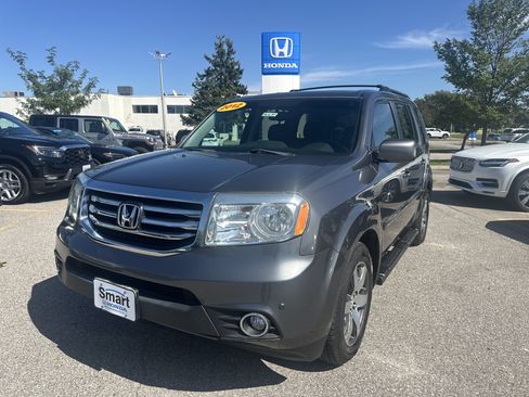 Used 2012 Honda Pilot Touring image 1