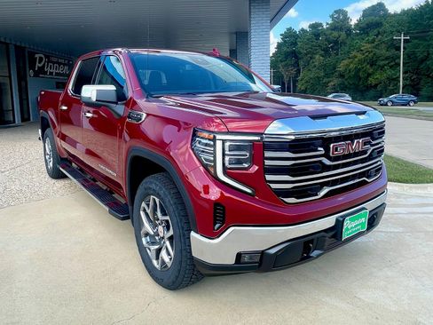 New 2026 GMC Sierra 1500 SLT w/ SLT Premium Package image 1