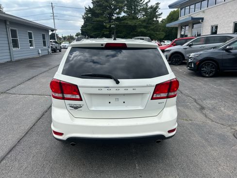 Used 2012 Dodge Journey SXT w/ Popular Equipment Group FWD image 6
