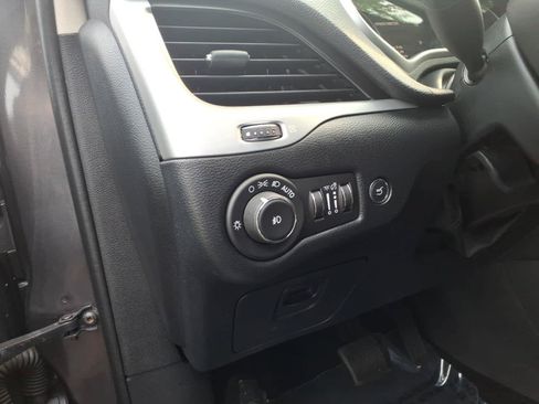 Used 2014 Jeep Cherokee Trailhawk w/ Technology Group AWD/4WD image 22