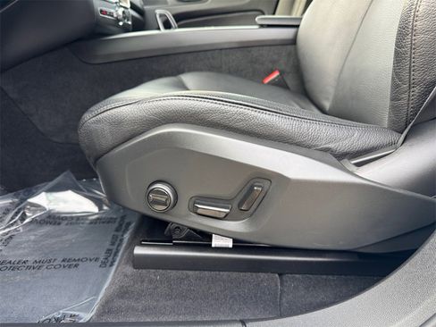 Certified 2022 Volvo XC60 B5 Momentum w/ Climate Package image 26
