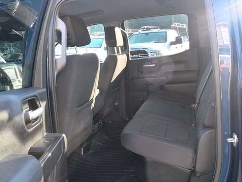 Used 2021 Chevrolet Silverado 1500 LT AWD/4WD image 11