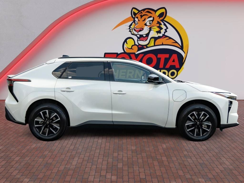 Used 2026 Toyota bZ FWD image 4