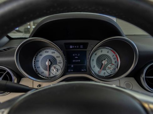 Used 2012 Mercedes-Benz SLK 250 image 16