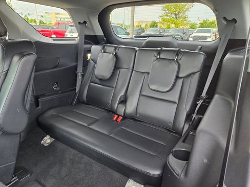 Used 2021 Ford Explorer XLT w/ Equipment Group 202A AWD/4WD image 28
