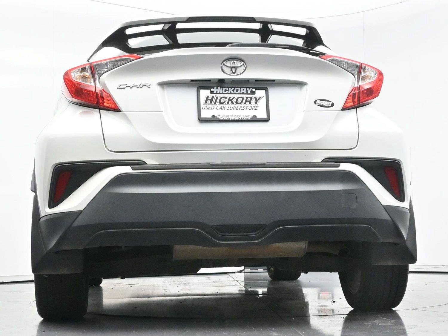 Used 2022 Toyota C-HR XLE FWD image 45
