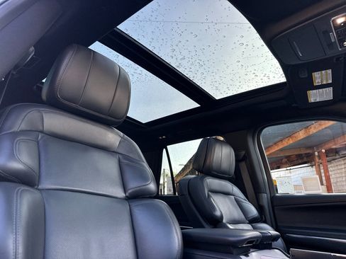 Used 2025 Lincoln Navigator Reserve w/ Jet Appearance Package AWD/4WD image 20