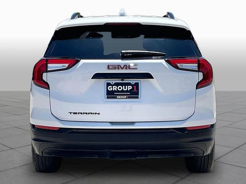Used 2023 GMC Terrain SLE w/ Driver Convenience Package FWD image 5