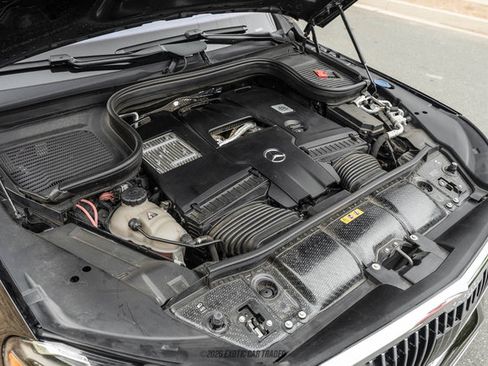 Used 2023 Mercedes-Benz Maybach GLS 600 4MATIC image 16