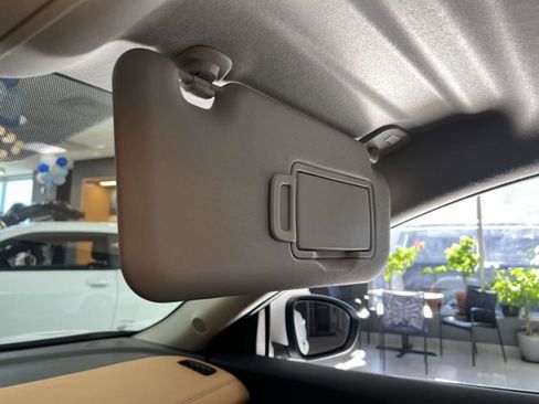 Used 2020 Nissan Sentra SV w/ SV Premium Package image 32