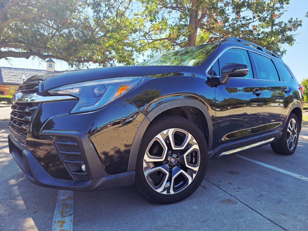 Used 2023 Subaru Ascent Limited AWD/4WD image 9