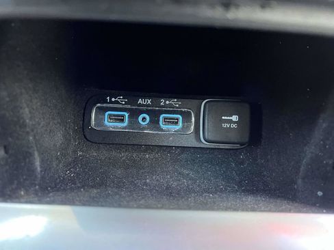 Certified 2021 Jeep Grand Cherokee Laredo X image 38