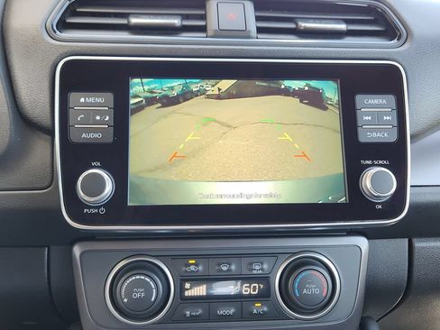 Used 2025 Nissan Leaf S FWD image 9