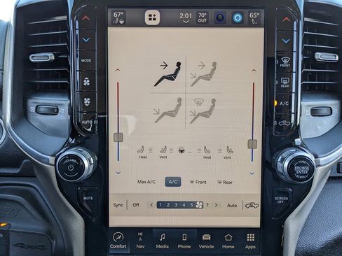 Used 2024 RAM 2500 Laramie image 34