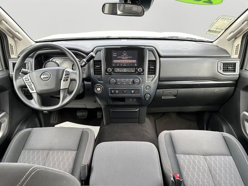 Used 2023 Nissan Titan SV image 17