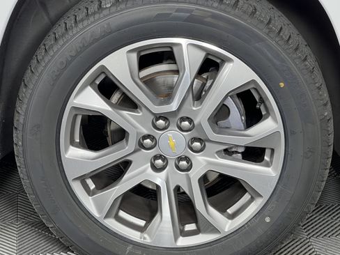Used 2020 Chevrolet Traverse Premier w/ LPO, Floor Liner Package AWD/4WD image 13